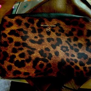 Authentic Michael kors purse